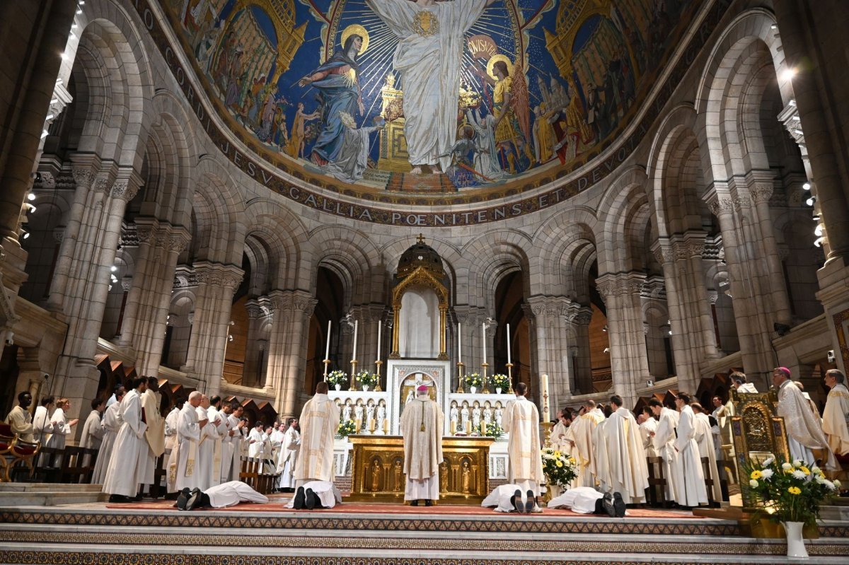 Ordinations diaconales en vue du sacerdoce. © Marie-Christine Bertin / Diocèse de Paris.