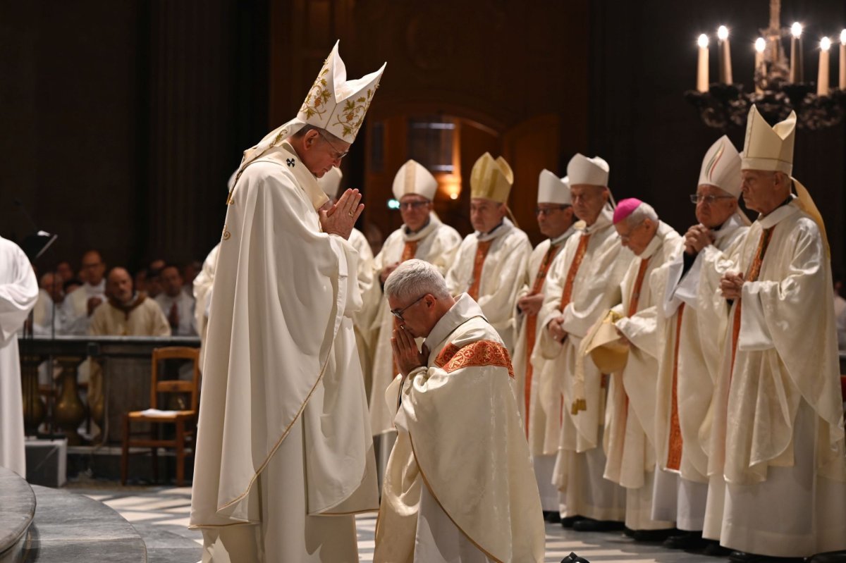 Ordination épiscopale de Mgr Emmanuel Tois. © Marie-Christine Bertin / Diocèse de Paris.