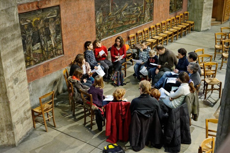 Saint Esprit : assemblée paroissiale. © Saint-Esprit.