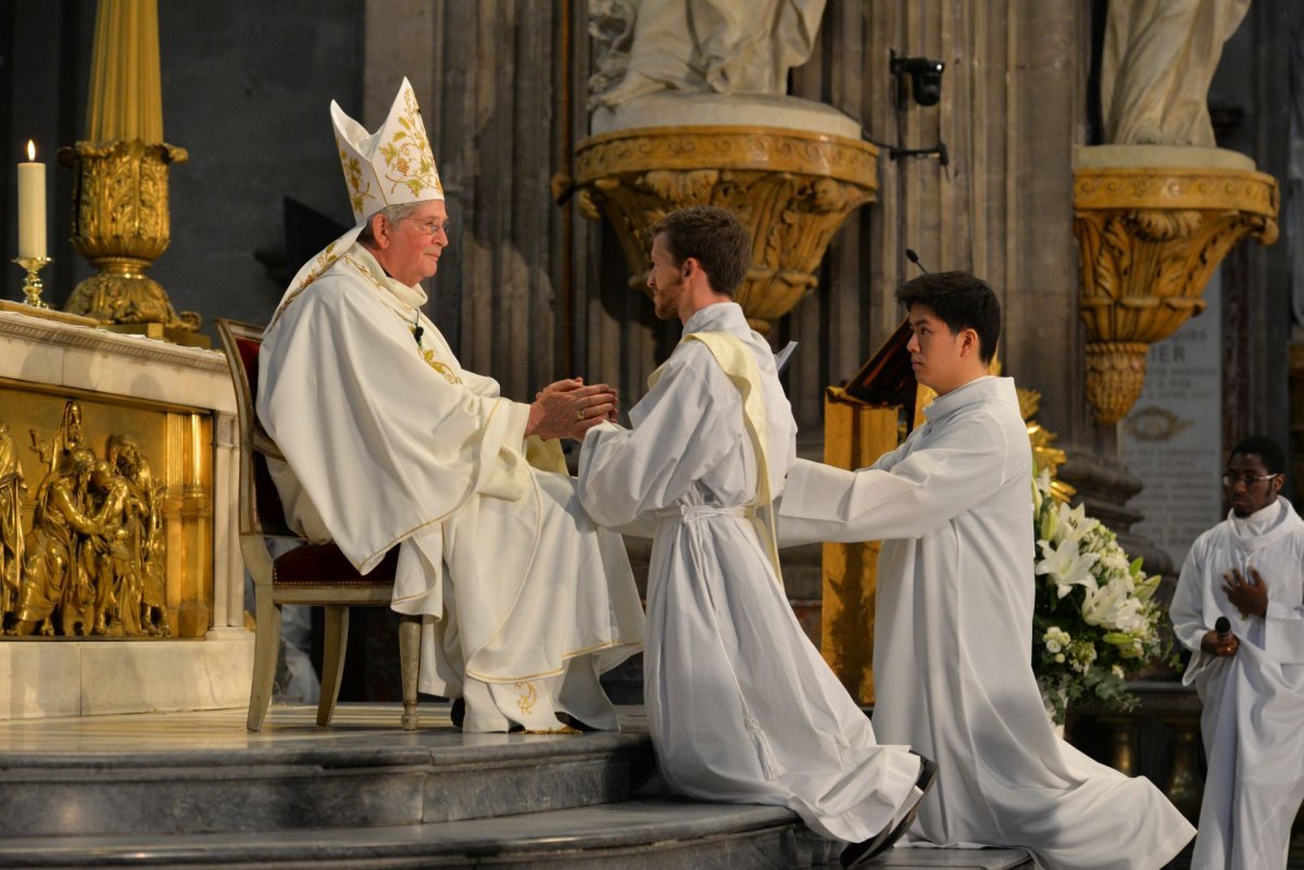 Ordination sacerdotale 2022 : ordination. © Marie-Christine Bertin / Diocèse de Paris.
