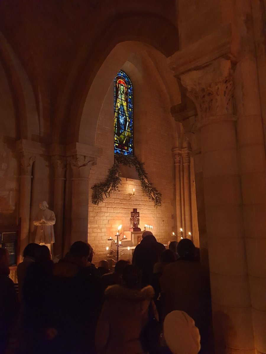 Soirée sainte Geneviève à Saint-Pierre de Montmartre (18e). © Renaud Kaeppelin.