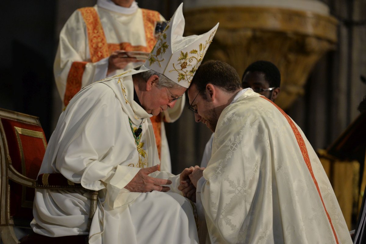 Ordination sacerdotale 2022 : rites complémentaires. © Marie-Christine Bertin / Diocèse de Paris.
