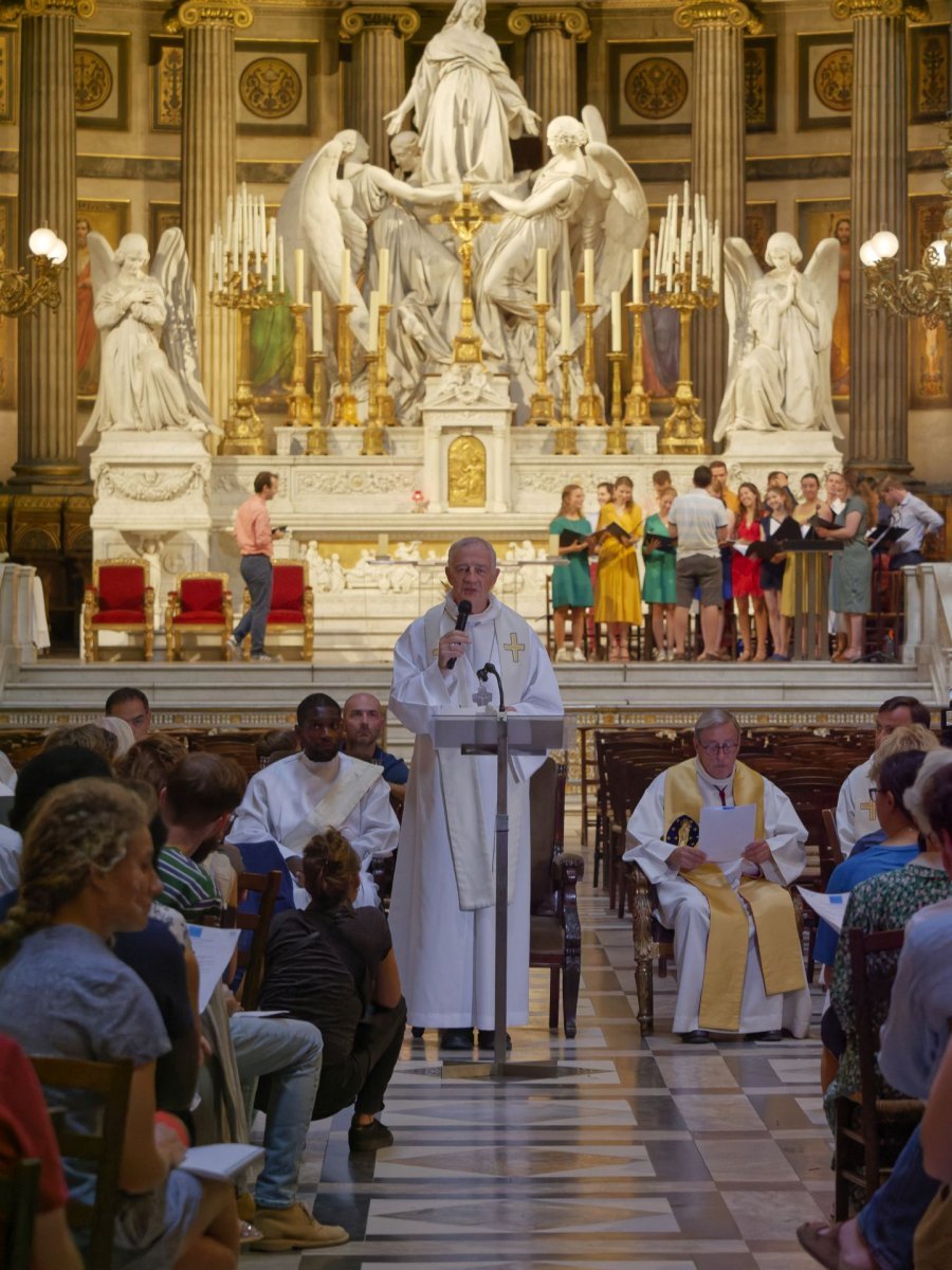 Bénédiction de la chapelle Notre-Dame des Sportifs. © Yannick Boschat / Diocèse de Paris.