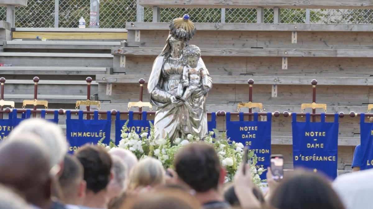 Veille de la fête de l'Assomption à Notre-Dame de Paris 2025. © Yannick Boschat / Diocèse de Paris.