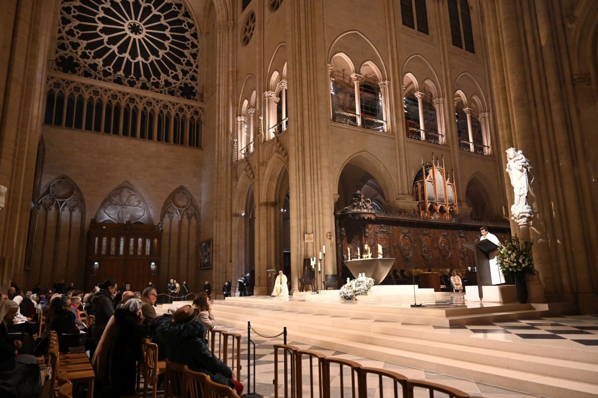 Veillée de l'espérance à Notre-Dame de Paris. © Marie-Christine Bertin / Diocèse de Paris.
