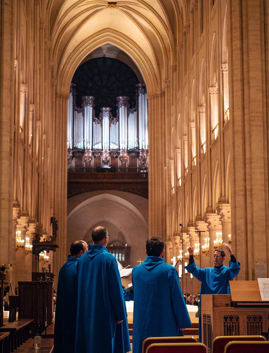 Vêpres du mardi 10 décembre 2024 à Notre-Dame de Paris. © Maximilien Krebs.