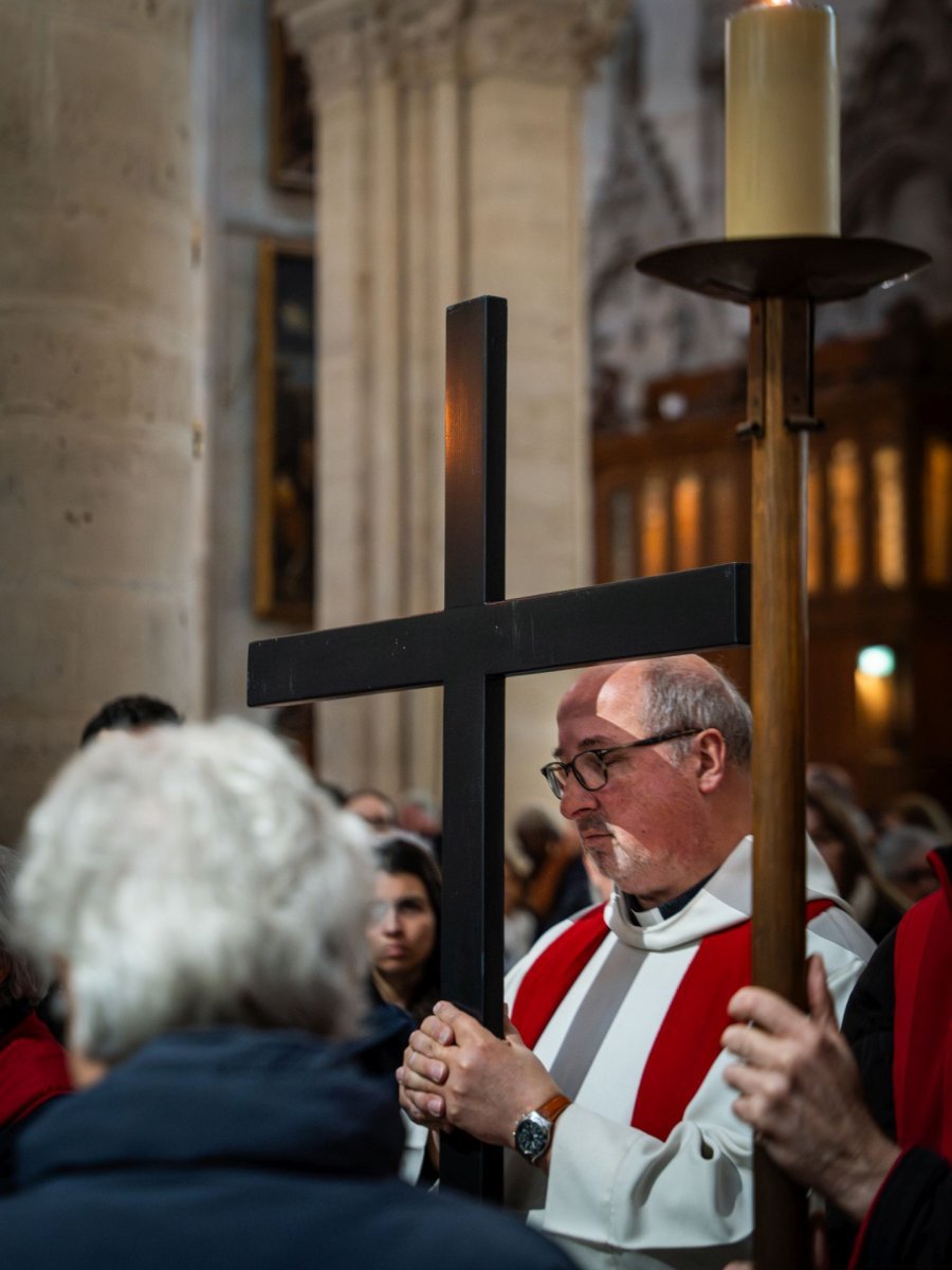 Chemin de croix 2026 à Notre-Dame de Paris (4e). © Liam Hoarau / Diocèse de Paris.