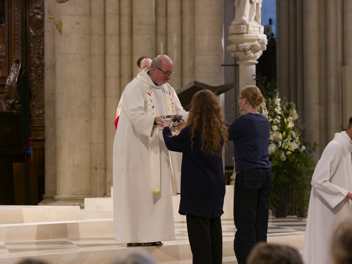 Messe de réouverture de Notre-Dame pour les collégiens et lycéens. © Yannick Boschat / Diocèse de Paris.