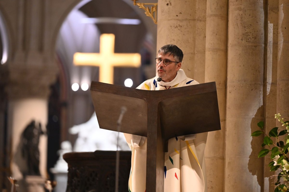Messe du soir du vendredi 13 décembre 2024 à Notre-Dame de Paris. © Marie-Christine Bertin / Diocèse de Paris.