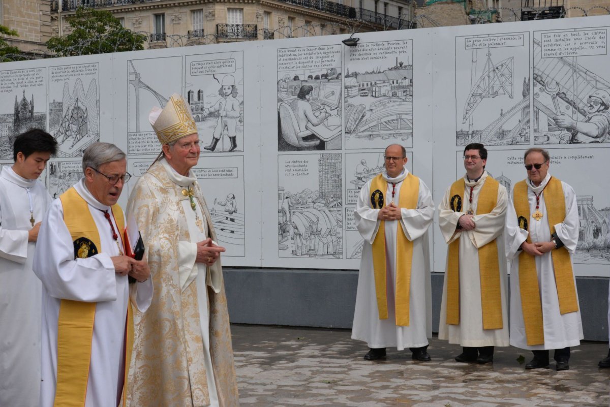 Accueil de Mgr Laurent Ulrich, archevêque de Paris. © Marie-Christine Bertin / Diocèse de Paris.