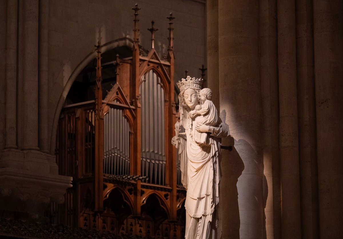 Vêpres du mardi 10 décembre 2024 à Notre-Dame de Paris. © Maximilien Krebs.