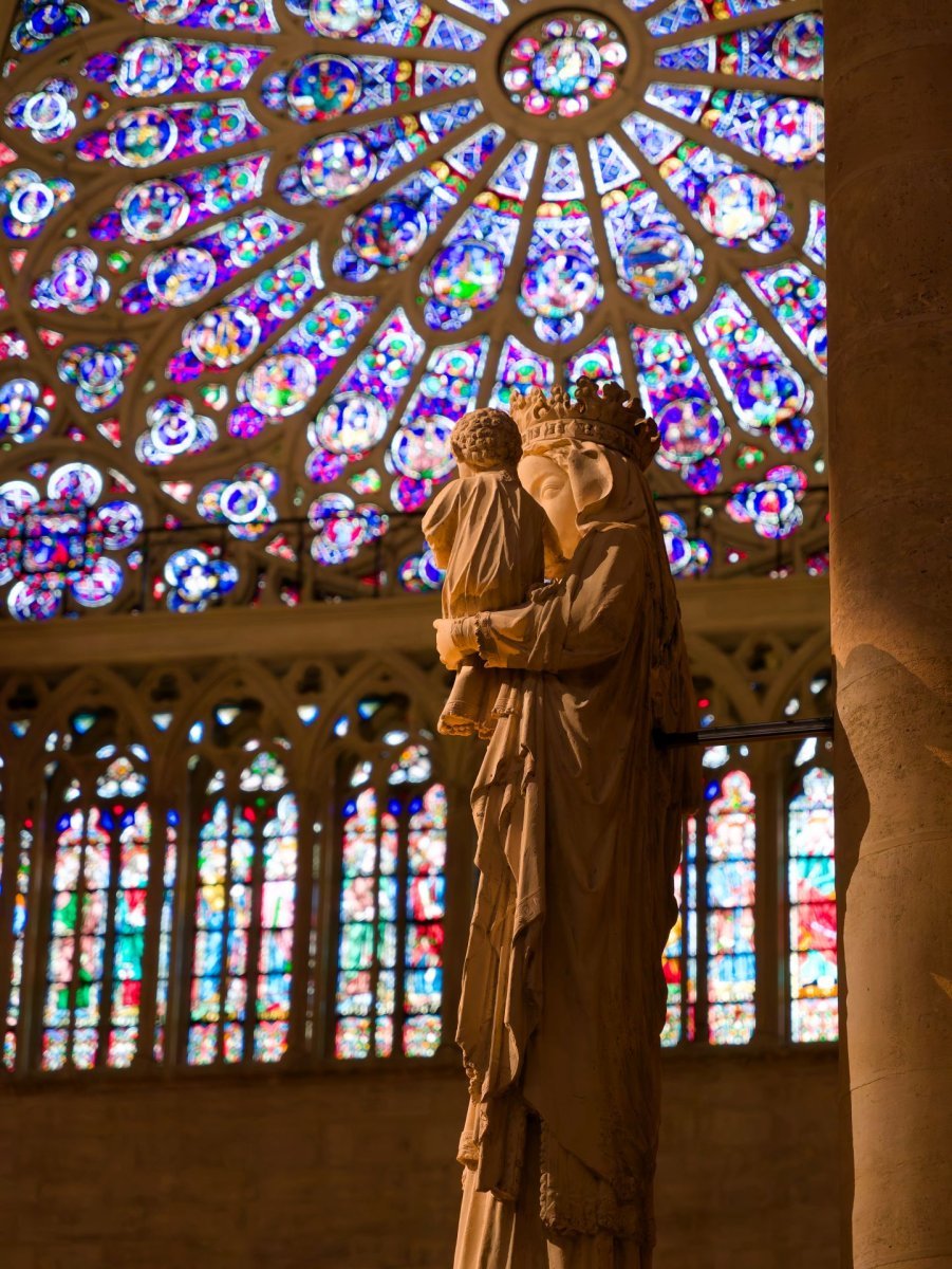 Messe de réouverture de Notre-Dame pour les collégiens et lycéens. © Yannick Boschat / Diocèse de Paris.