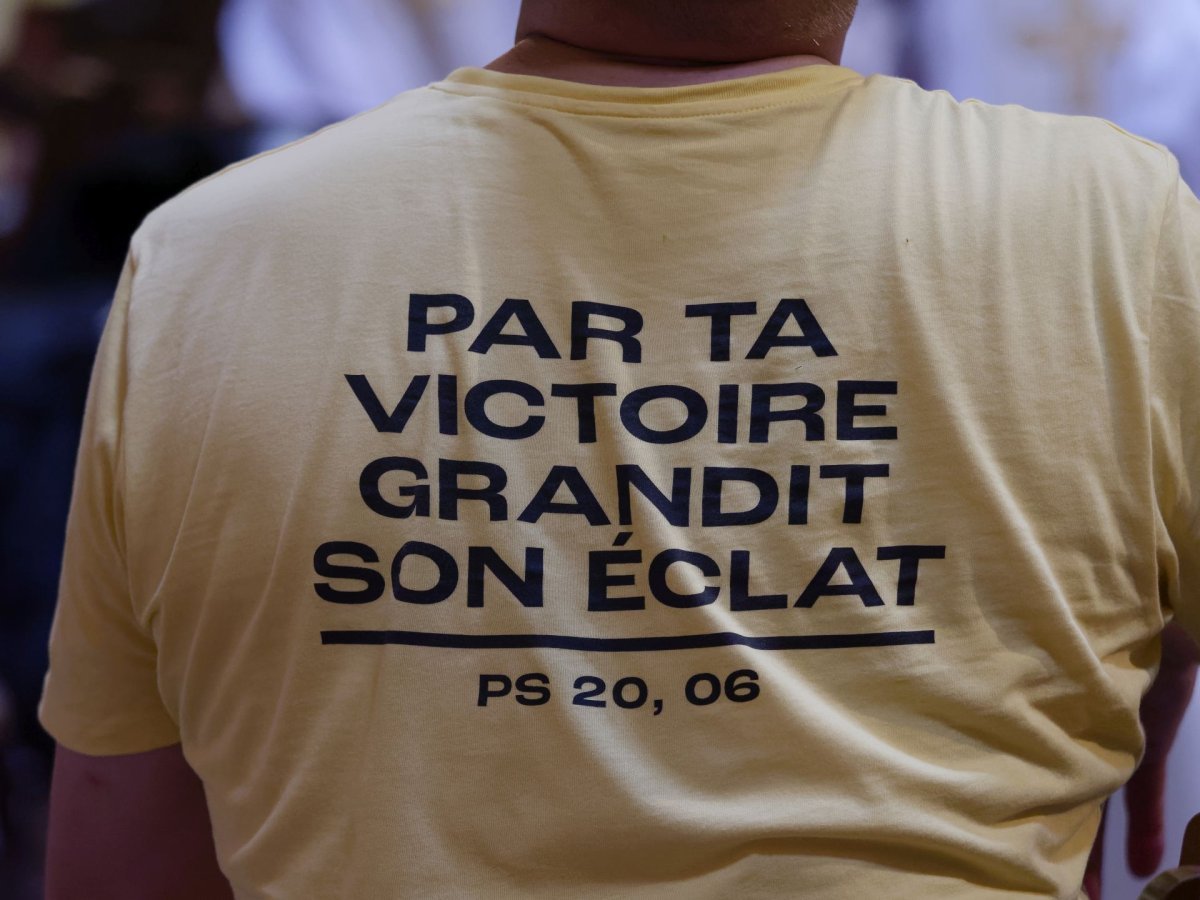 Bénédiction de la chapelle Notre-Dame des Sportifs. © Yannick Boschat / Diocèse de Paris.