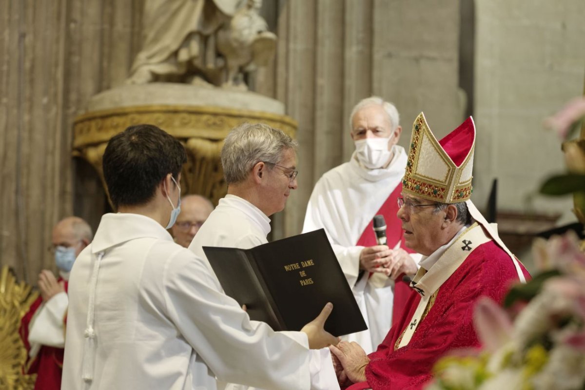 Ordinations des diacres permanents 2021. © Yannick Boschat / Diocèse de Paris.