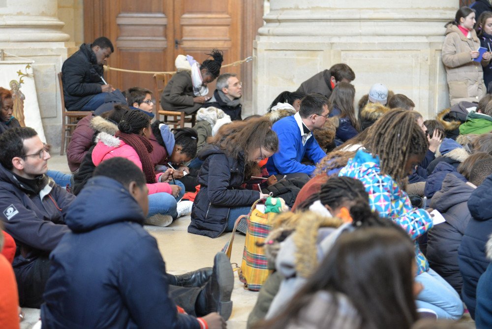 Rassemblement des sixièmes 2017 - Saint-Etienne-du-Mont 12. © Marie-Christine Bertin/Diocèse de Paris.