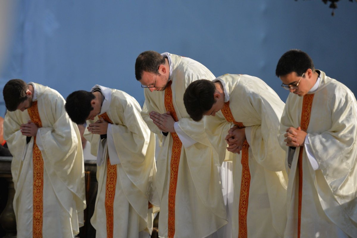 Ordination sacerdotale 2022 : envoi. © Marie-Christine Bertin / Diocèse de Paris.