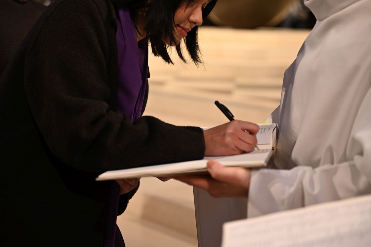 Appel décisif et inscription du nom des catéchumènes 2026 - Célébration du matin. © Marie-Christine Bertin / Diocèse de Paris.