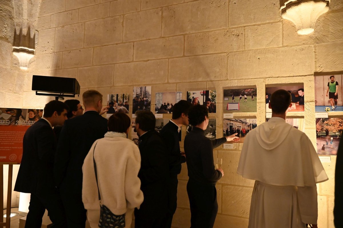 Messe pour l'anniversaire de la Faculté Notre-Dame, du Séminaire de (…). Dîner au Collège des Bernardins. © Marie-Christine Bertin / Diocèse de Paris.