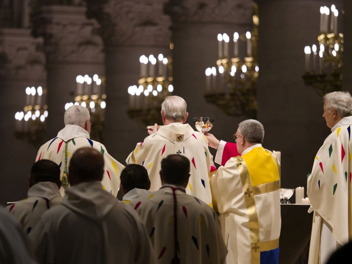 Messe en présence des services diocésains et de l'Atelier de Notre-Dame. © Yannick Boschat / Diocèse de Paris.