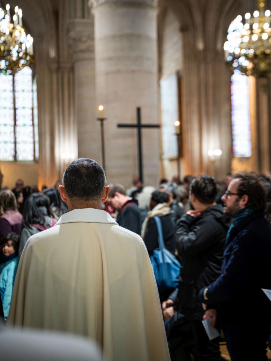 Chemin de croix 2026 à Notre-Dame de Paris (4e). © Liam Hoarau / Diocèse de Paris.