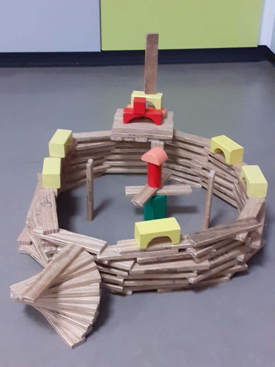 La touche de style des 4H © Diocèse de Paris - Vicariat Enfance Adolescence.