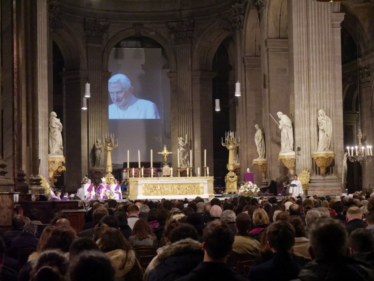 Messe d'action de grâce pour Benoît XVI à Saint-Sulpice. © Yannick Boschat / Diocèse de Paris.