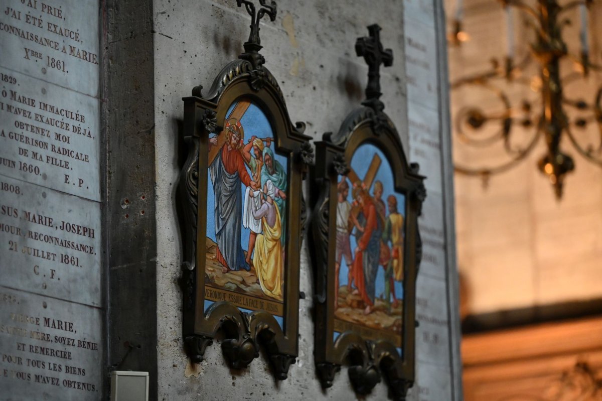 Chemin de croix 2026 à Notre-Dame des Victoires (2e). © Marie-Christine Bertin / Diocèse de Paris.